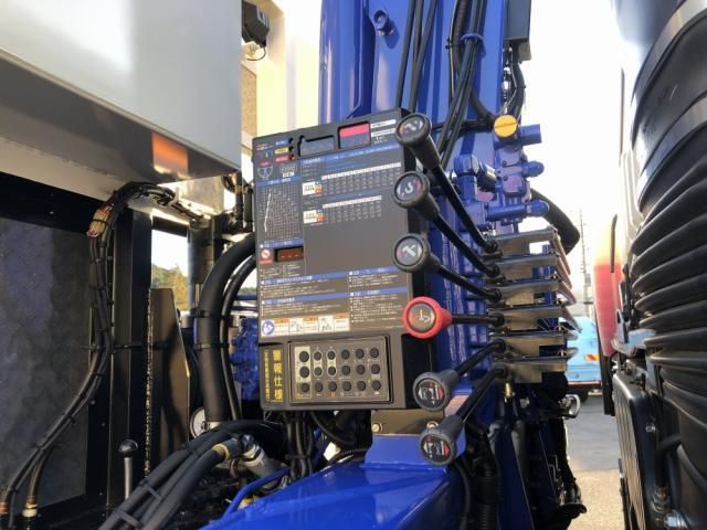 MITSUBISHI FUSOU SUPER GREAT 2024