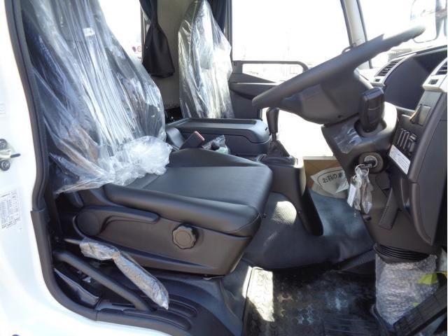 MITSUBISHI FUSOU FIGHTER 2025