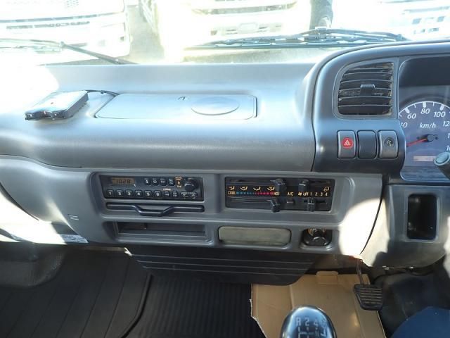 ISUZU ELF 2003