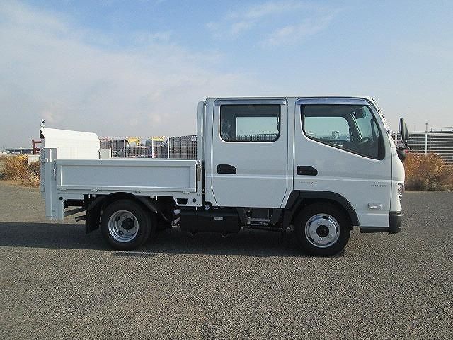 MITSUBISHI CANTER 2025