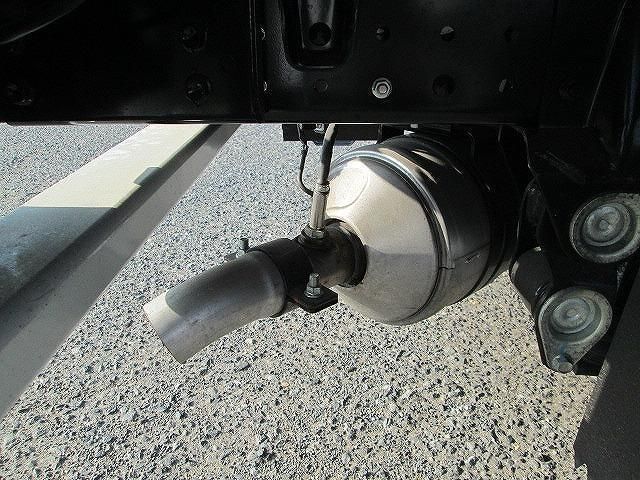 MITSUBISHI CANTER 2025