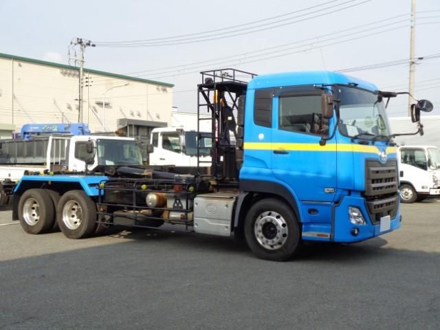 NISSAN DIESEL Quon 2018