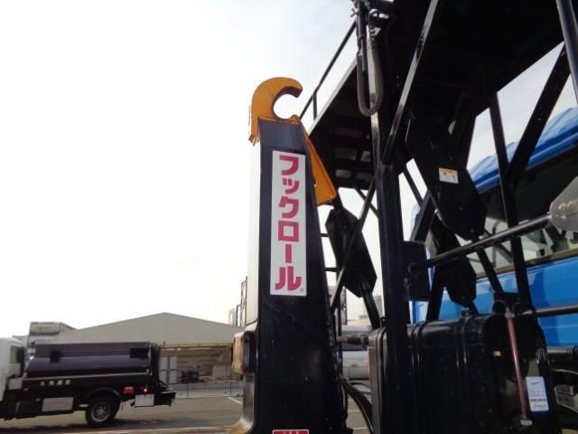 NISSAN DIESEL Quon 2018