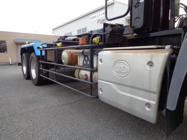 NISSAN DIESEL Quon 2018