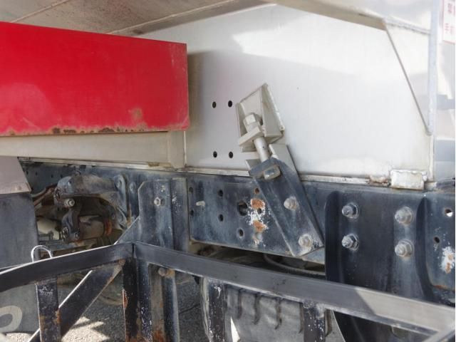 MITSUBISHI FUSOU FIGHTER 2013