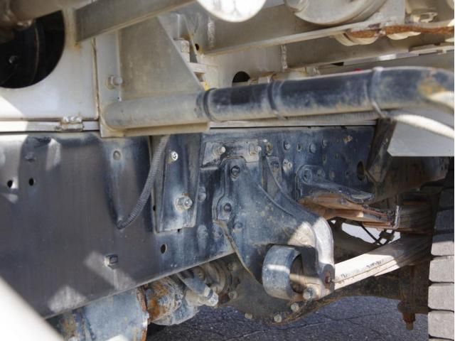 MITSUBISHI FUSOU FIGHTER 2013