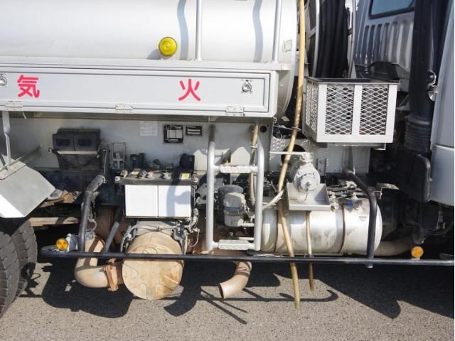 MITSUBISHI FUSOU FIGHTER 2013