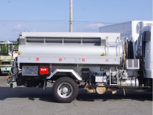 MITSUBISHI FUSOU FIGHTER 2013