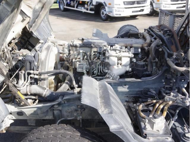 MITSUBISHI FUSOU FIGHTER 2013