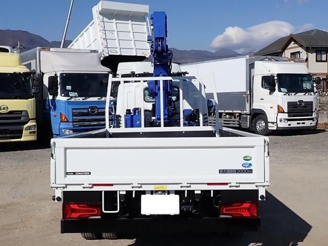 MITSUBISHI CANTER 2025