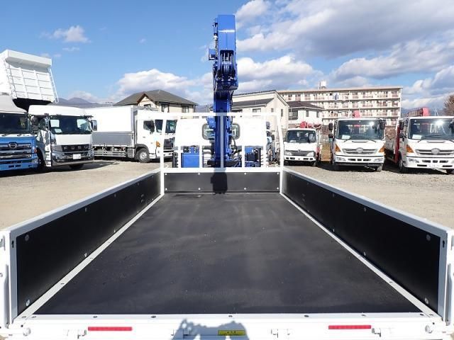 MITSUBISHI CANTER 2025