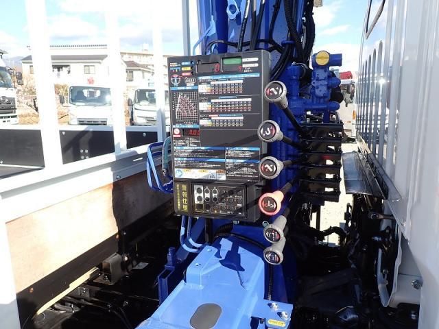 MITSUBISHI CANTER 2025