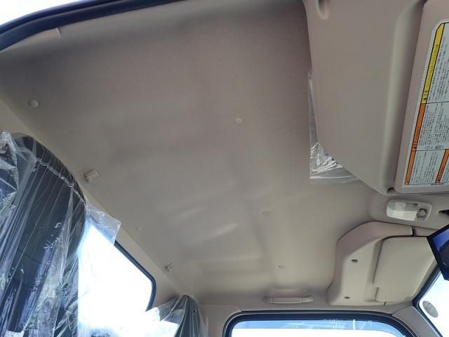 MITSUBISHI CANTER 2025