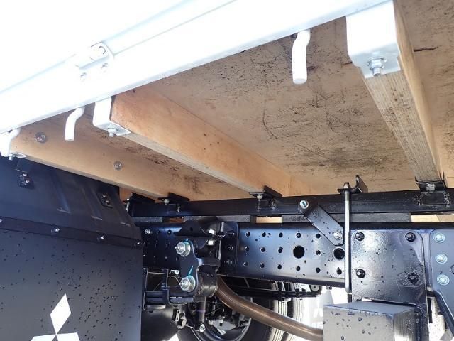 MITSUBISHI CANTER 2025