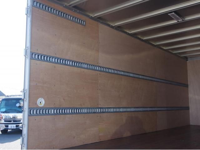 MITSUBISHI FUSOU FIGHTER 2021