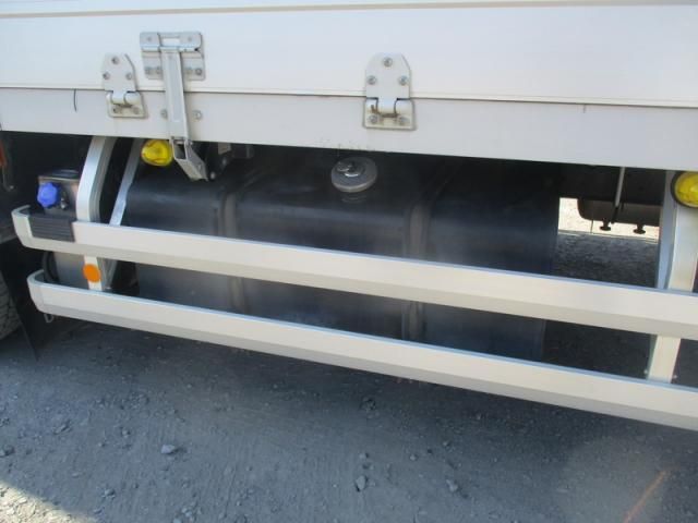 NISSAN DIESEL Quon 2016