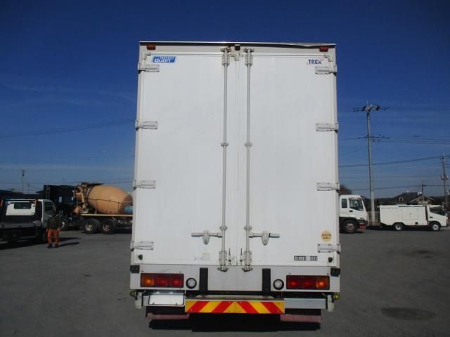 NISSAN DIESEL Quon 2016