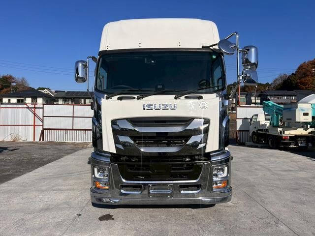 ISUZU GIGA 2021