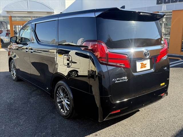 TOYOTA ALPHARD 2018