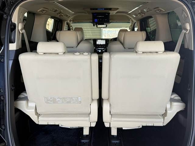 TOYOTA ALPHARD 2018