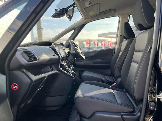 NISSAN SERENA  WG 2022