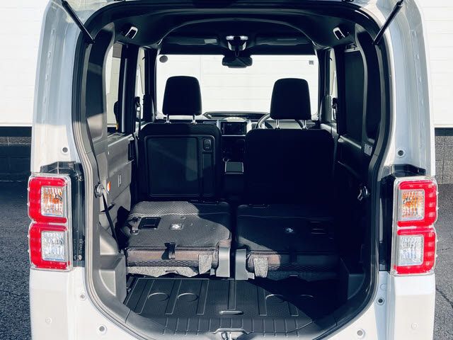 TOYOTA PIXIS MEGA 2021