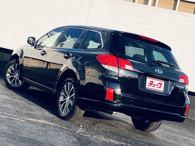 SUBARU LEGACY OUTBACK 2011