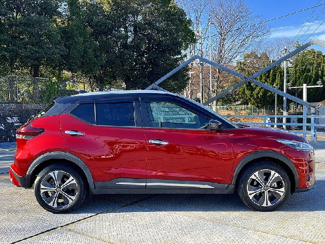 NISSAN KICKS 2021