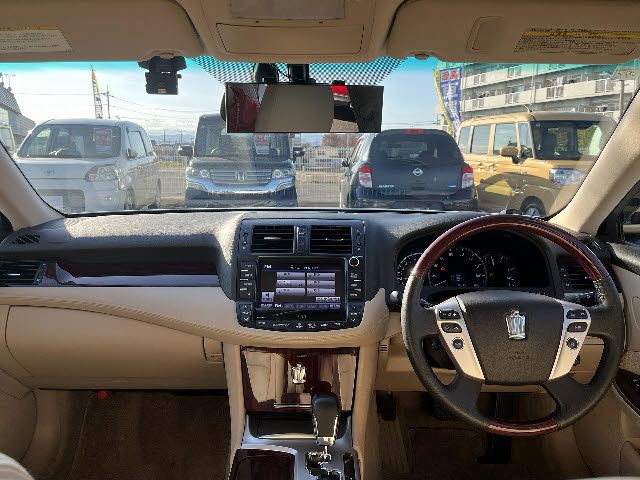 TOYOTA CROWN sedan 2011