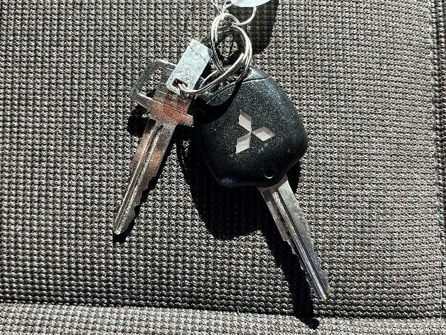 MITSUBISHI PAJERO MINI 4WD 2011