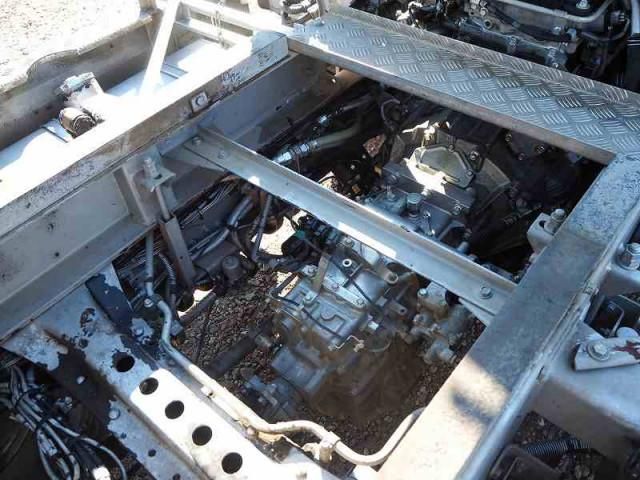 MITSUBISHI FUSOU FIGHTER 2012