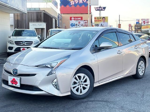 TOYOTA PRIUS 2016