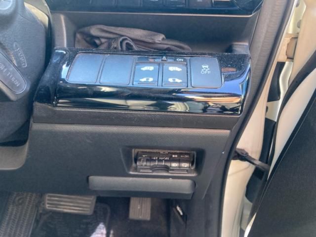 HONDA STEPWAGON SPADA 2012