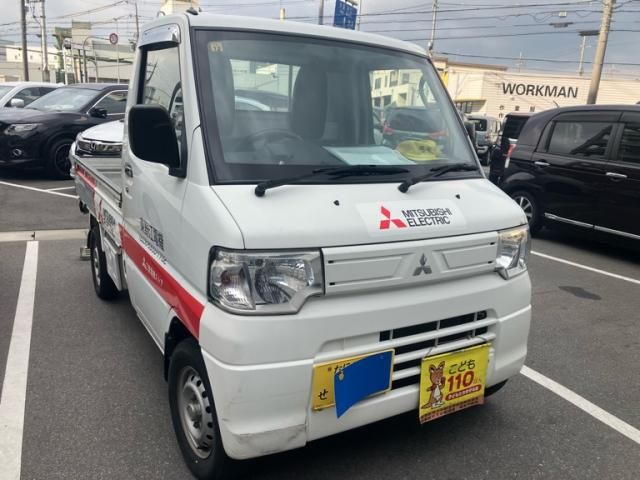 MITSUBISHI MINICAB truck 2013