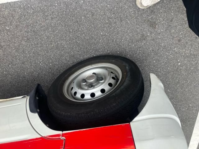 MITSUBISHI MINICAB truck 2013