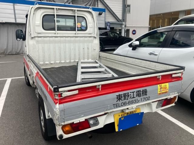 MITSUBISHI MINICAB truck 2013