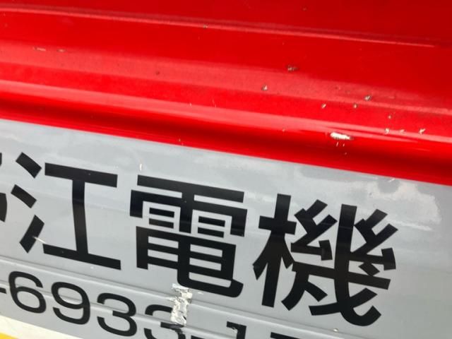 MITSUBISHI MINICAB truck 2013