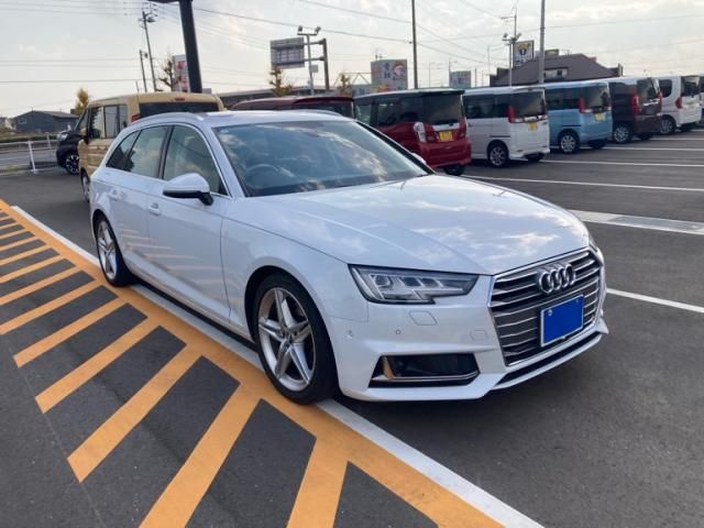 AUDI AUDI A4 AVANT 2019