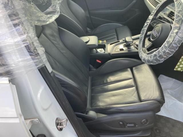 AUDI AUDI A4 AVANT 2019