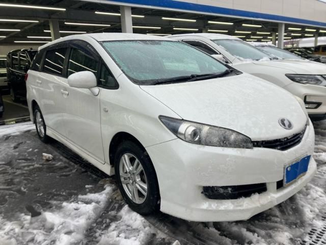TOYOTA WISH 4WD 2011