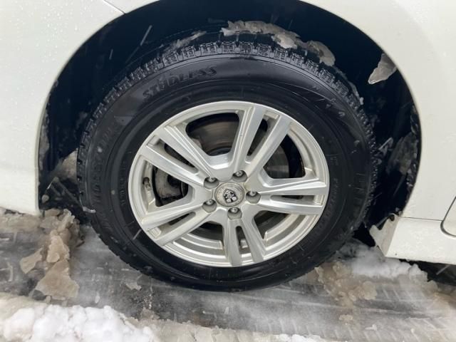 TOYOTA WISH 4WD 2011