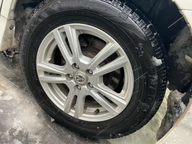 TOYOTA WISH 4WD 2011