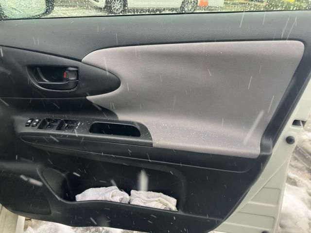 TOYOTA WISH 4WD 2011