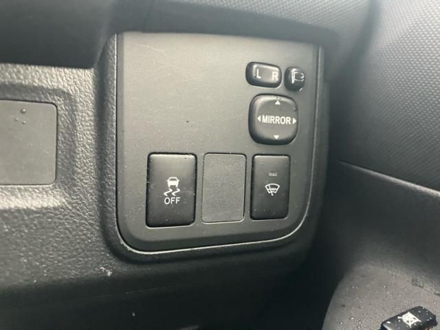 TOYOTA WISH 4WD 2011