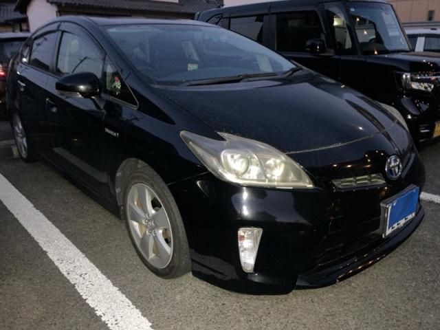 TOYOTA PRIUS 2012