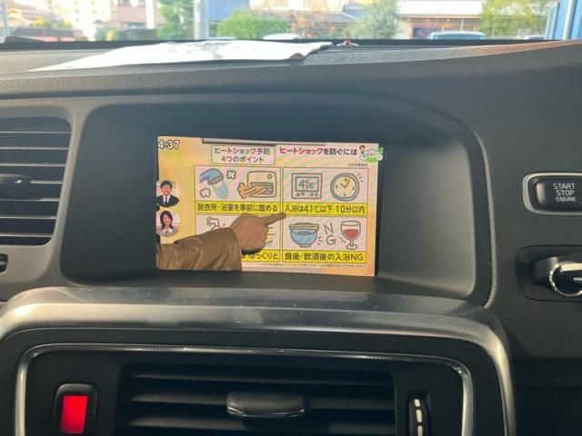 VOLVO VOLVO V60 2017