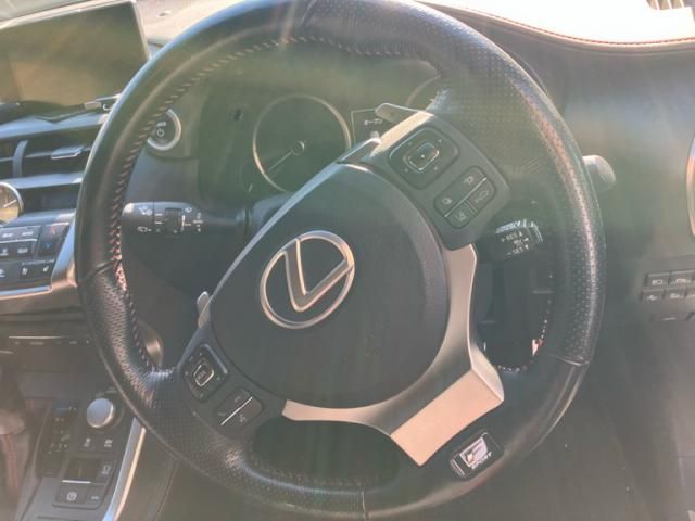 TOYOTA LEXUS NX300h AWD 2016