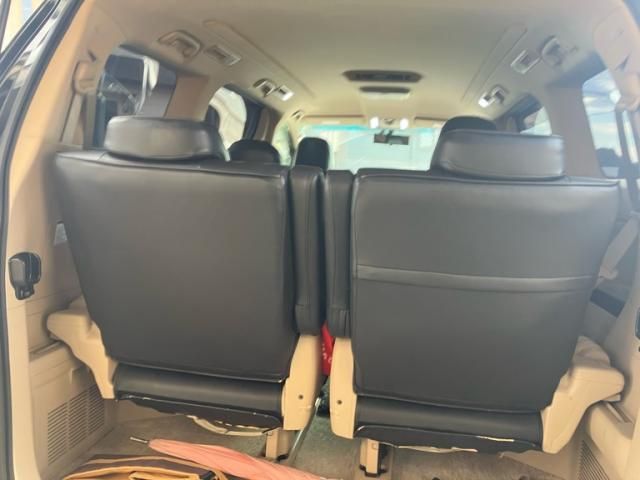 TOYOTA VELLFIRE 2009