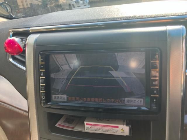 TOYOTA VELLFIRE 2009