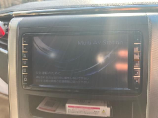 TOYOTA VELLFIRE 2009